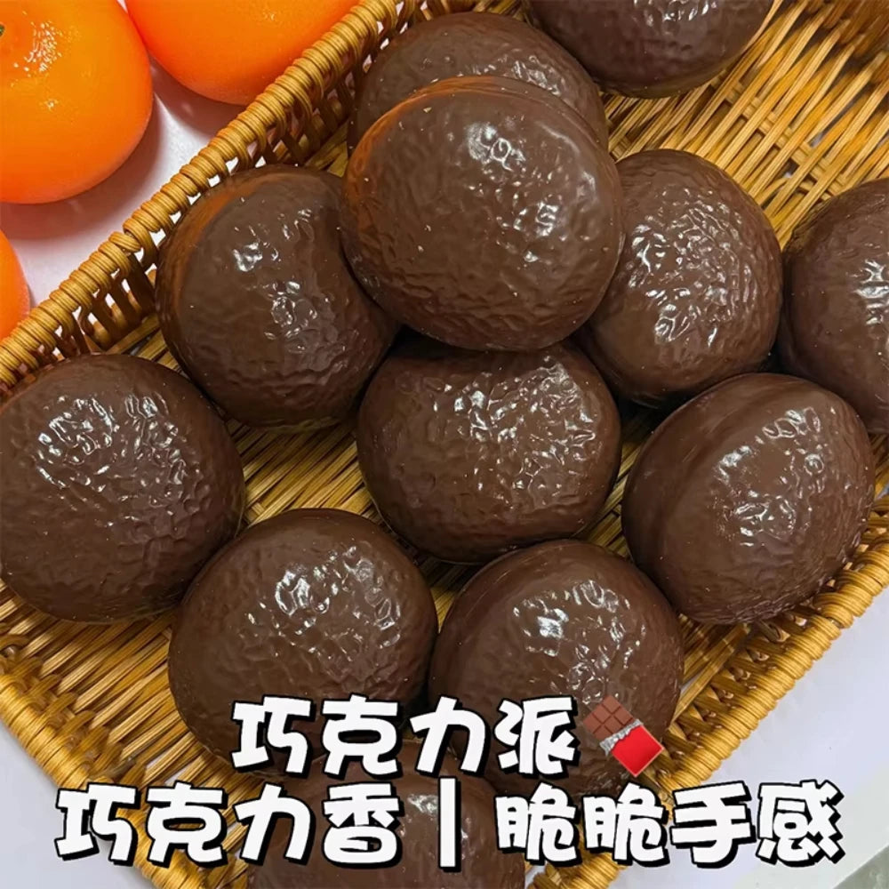 Chocolate Pie Crunch Squishy — product photo 5