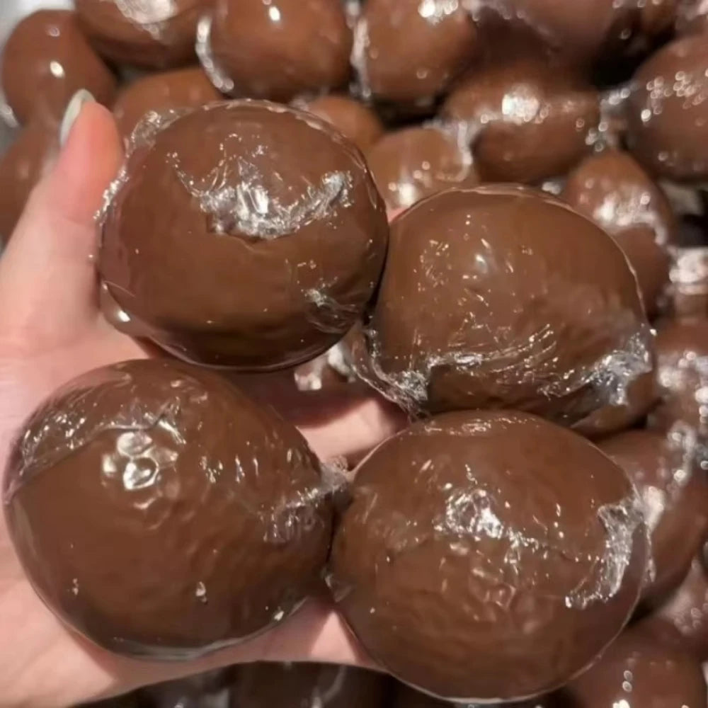 Chocolate Pie Crunch Squishy — product photo 4